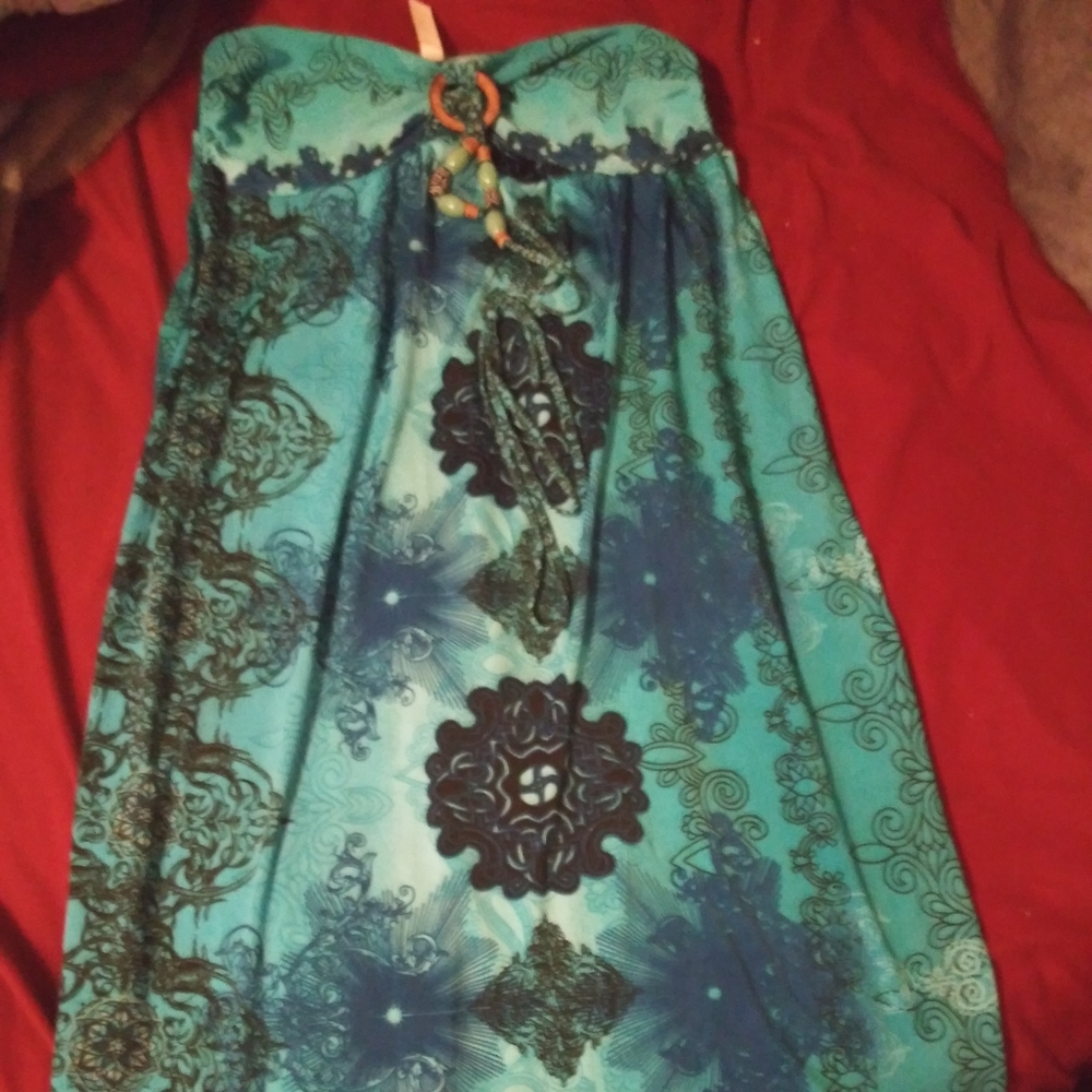 Paradise Contour size medium strapless summer dres